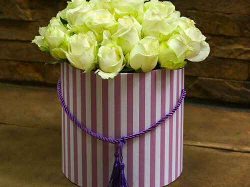 White Candy 30 Roses in a box
